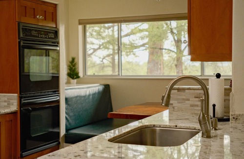 Flagstaff House | Upscale, Nature Views, Family Retreat for a great Mountain Getaway