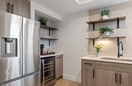 Kierland Apartment | Urban Cosmopolitan Suite | Upgraded | ShoppingDist