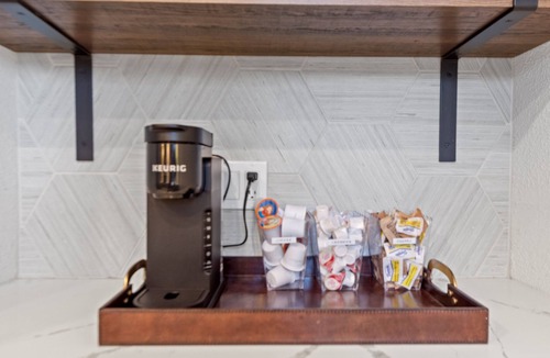 Kierland Apartment | Urban Cosmopolitan Suite | Upgraded | ShoppingDist