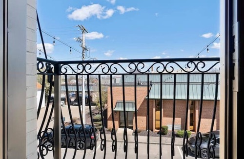 Perryville Apartment | Urban Loft #7 BLUE · Downtown Urban Loft above Restaurants & Boutiques