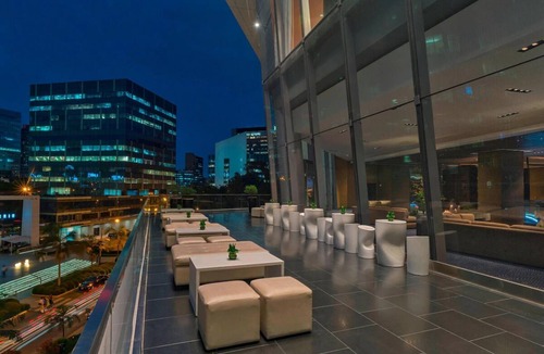 San Isidro Centro Financiero Hotel | Urban Retreat Near Reserve Park for Ultimate Relaxation! Indoor Pool!