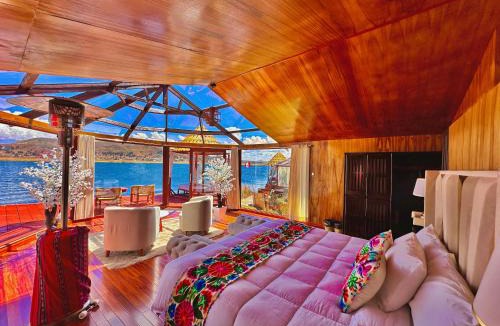 Puno Cabin | Uros Qhantany Lodge