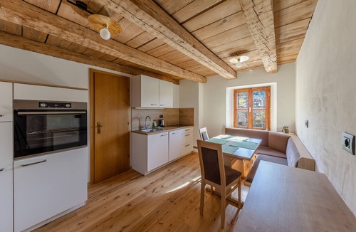 San Genesio Atesino Apartment | Vacation Apartment "Malgorerhof Mathilde" with Mountain View, Wi-Fi and Balcony