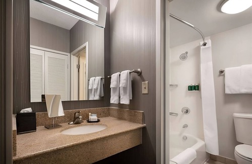 Camelback East Hotel | Vacation Day Is Always A Great Idea! w/Outdoor Pool, Close to Colter Park