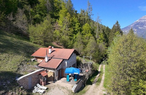 Lamon House | Vacation Home in Lamon with 2 bedrooms sleeps 5