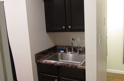 Prescott Valley Units Apartment | Vacation in a Mid-Century Mordern Style