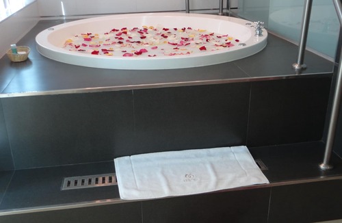 Los Olivos Hotel | Verona Hotel & Baños Turcos