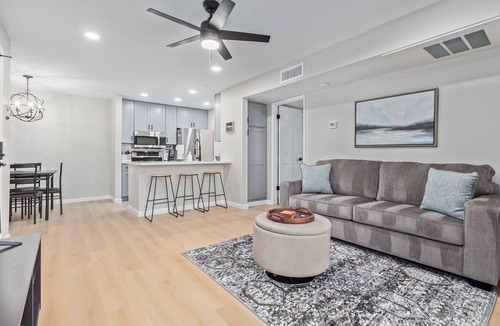 Trail West Condo | Vibrant 1 bedroom Condo In Scottsdale