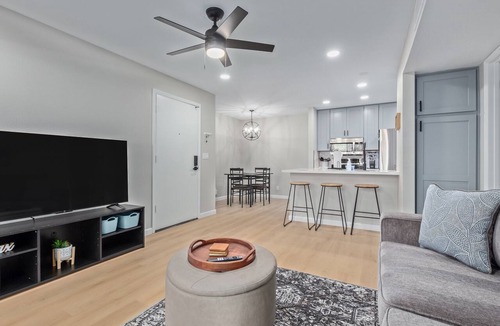 Trail West Condo | Vibrant 1 bedroom Condo In Scottsdale