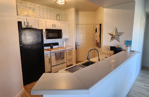 Fountain View Condo | Views! Main Level No Stairs Attached Garage, Heated Pool