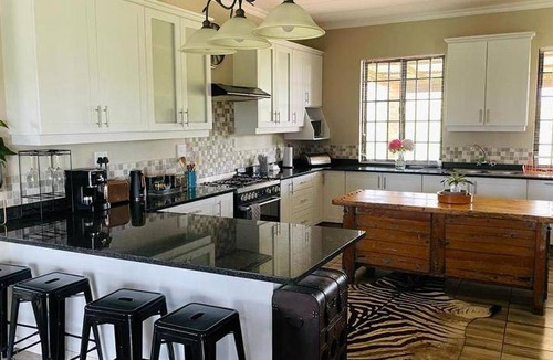 Mooirivier Villa | Villa ∙ 4 bedrooms ∙ 9 guests