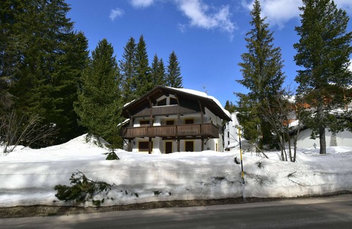 Campo Carlo Magno Apartment | Villa al Campo