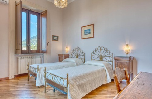 Angri Apartment | Villa Desiderio Baronessa Apartment vista Vesuvio Pompei