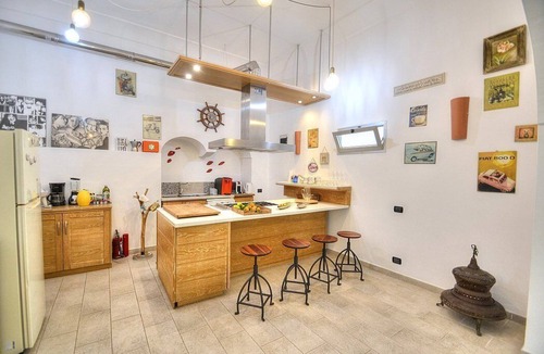 Positano Apartment | Villa Mitrea: A bright and elegant apartment located in the center of Positano, with Free WI-FI.