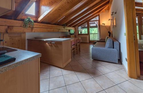 Cogolo Apartment | Villa Monari Apartment Riverside Terrace