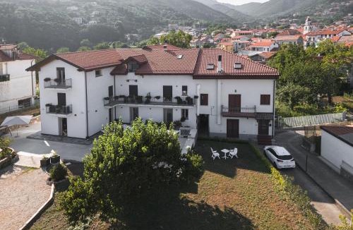 Bomerano House | Villavità