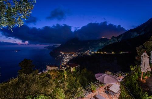 Path of the Gods Apartment | Ville Olimpo