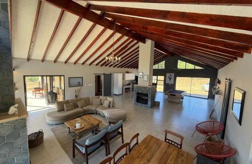Elandskop Villa | Vultures View