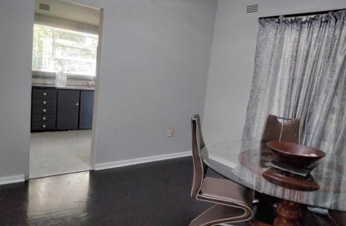 Ladysmith House | Vumasky self catering