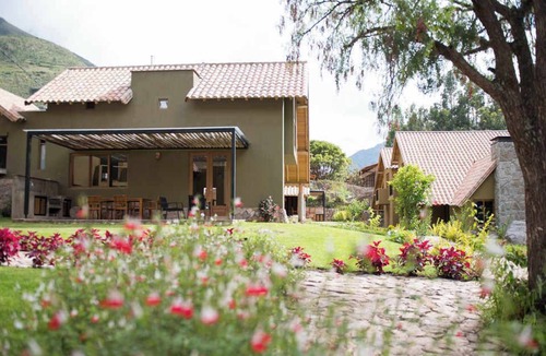Calca House | w Calm 4BR Villa w Fireplace in Sacred Valley