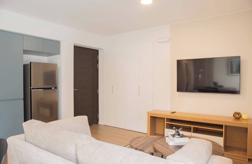 Leuro Apartment | w* | Comfortable 2BR Near Malecón in Miraflores