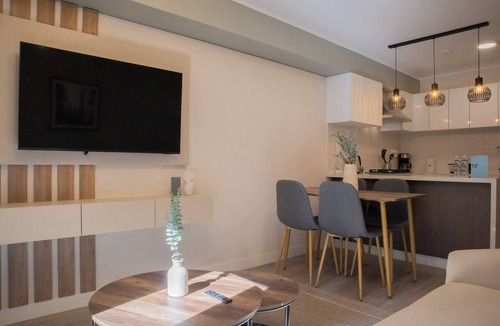 Leuro Apartment | w* | Flawless 1BR w/Balcony in Miraflores