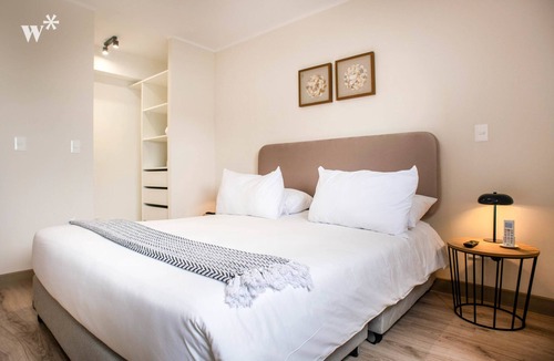 San Isidro Centro Financiero Apartment | w * | Homey 1BR with Balcony in San Isidro