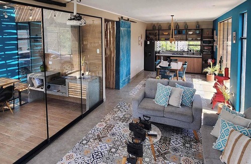 Salas House | w* | Quiet 2BR Villa w/Pool & Games in Ica