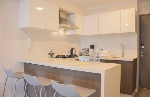 San Antonio Apartment | w* | Upscale 2BR w/Balcony & View in Miraflores