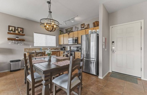 Fountain Hills Apartment | Walk to Fountain Park! Ground-Floor Condo w/Pool, Spa & Private Patio