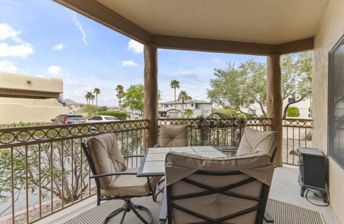 Fountain Hills Apartment | Walk to Fountain Park! Ground-Floor Condo w/Pool, Spa & Private Patio