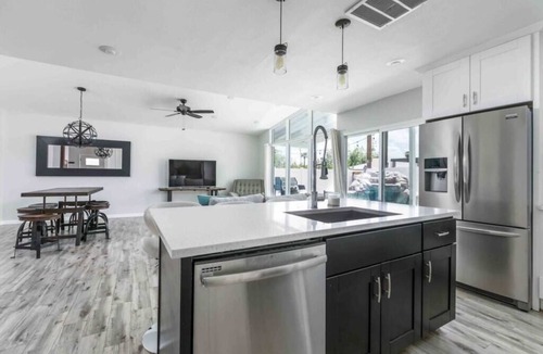 Western Villa House | Walk to Old Town, FREE Heated Pool w/Waterfall