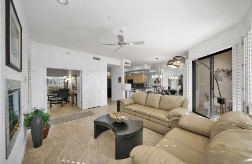 McCormick Ranch House | Waterfront 1st Flr, Gated, 2 BD Office, Trail