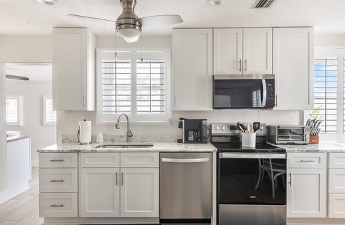 Englewood South House | Waterfront Getaway, a Boating Paradise