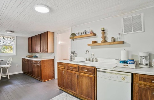 Golts House | Waterfront venue on secluded 60 acres with 2 homes great for a family retreat