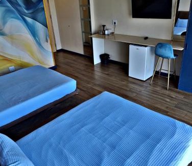 La Mercy Hotel | WAVES Beach King Shaka airport