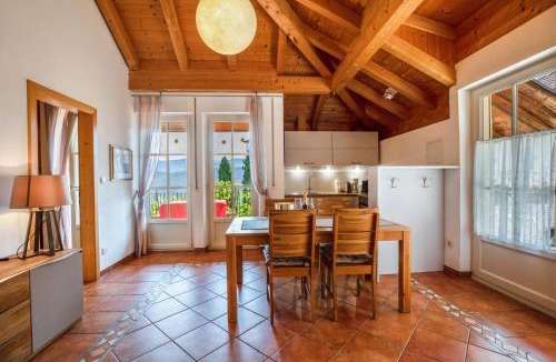 Caldaro Sulla Strada del Vino Apartment | Weingut Lieselehof Apt Rosengarten