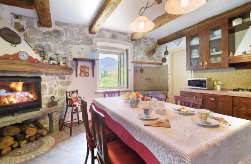Bieno House | Welcome on vacation in this spacious vacation home in a good location.