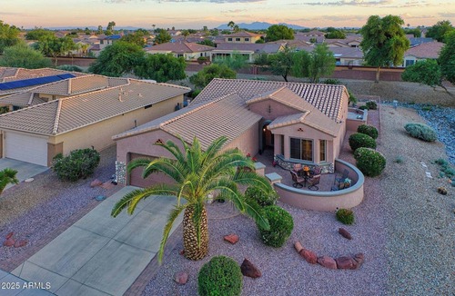Surprise House | Well maintained and perfectly appointed 3 bedroom/2 bath home in The Grand
