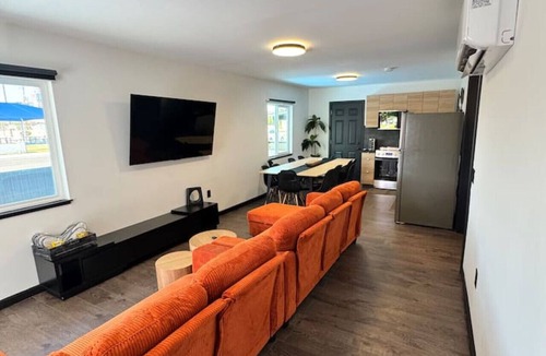 Downtown Phoenix House | Wellness&Spa Retreat sleeps 19