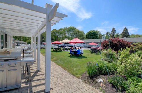 Moody Hotel | Wells-Ogunquit Resort Motel & Cottages