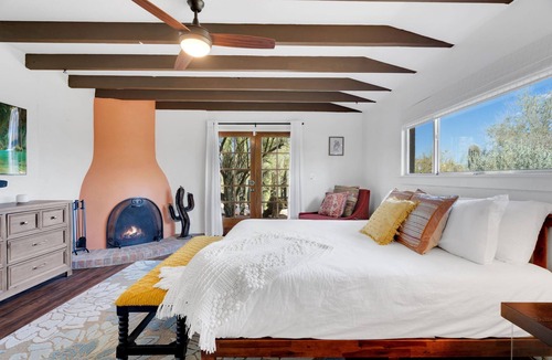 Las Alturas Hotel | Western Enchantment! Newly Renovated Foothills Ranch! Private on 2.4 acres!