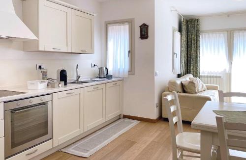 Temu Apartment | White Bear