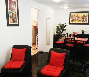 Balconcillo Apartment | White Hope Apartment