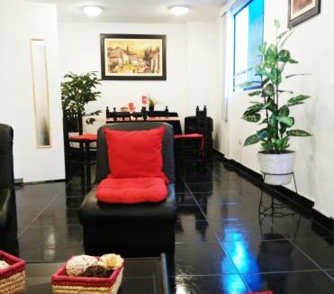 Balconcillo Apartment | White Hope Apartment