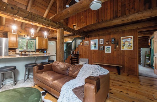 Lime Kiln Cabin | Whitehorse Mountain Retreat - Hot tub - Fireplace