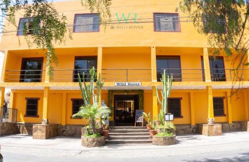 Huacachina Hostel | Wild Rover Huacachina