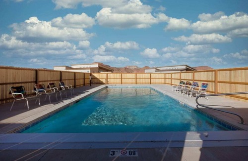 Kanab House | Willow Retreat l Private Hot Tub I Pool I Zion NP