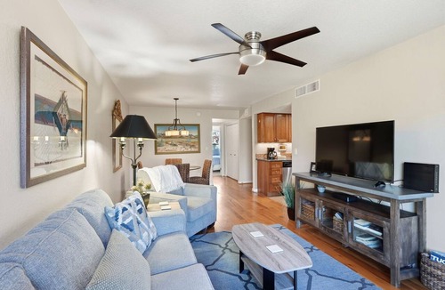 Tucson Condo | Windows to Catalina Mountains inside-out. Private patio to enjoy Tucson charm