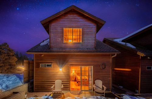 Christopher Creek Cabin | Wolves Den Cabin,WIFI, game room - Backs Tonto Forest, stocked kitchen, heat AC